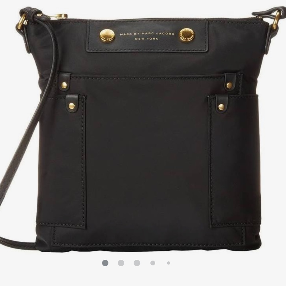 Beautiful Marc Jacobs everyday crossbody bag